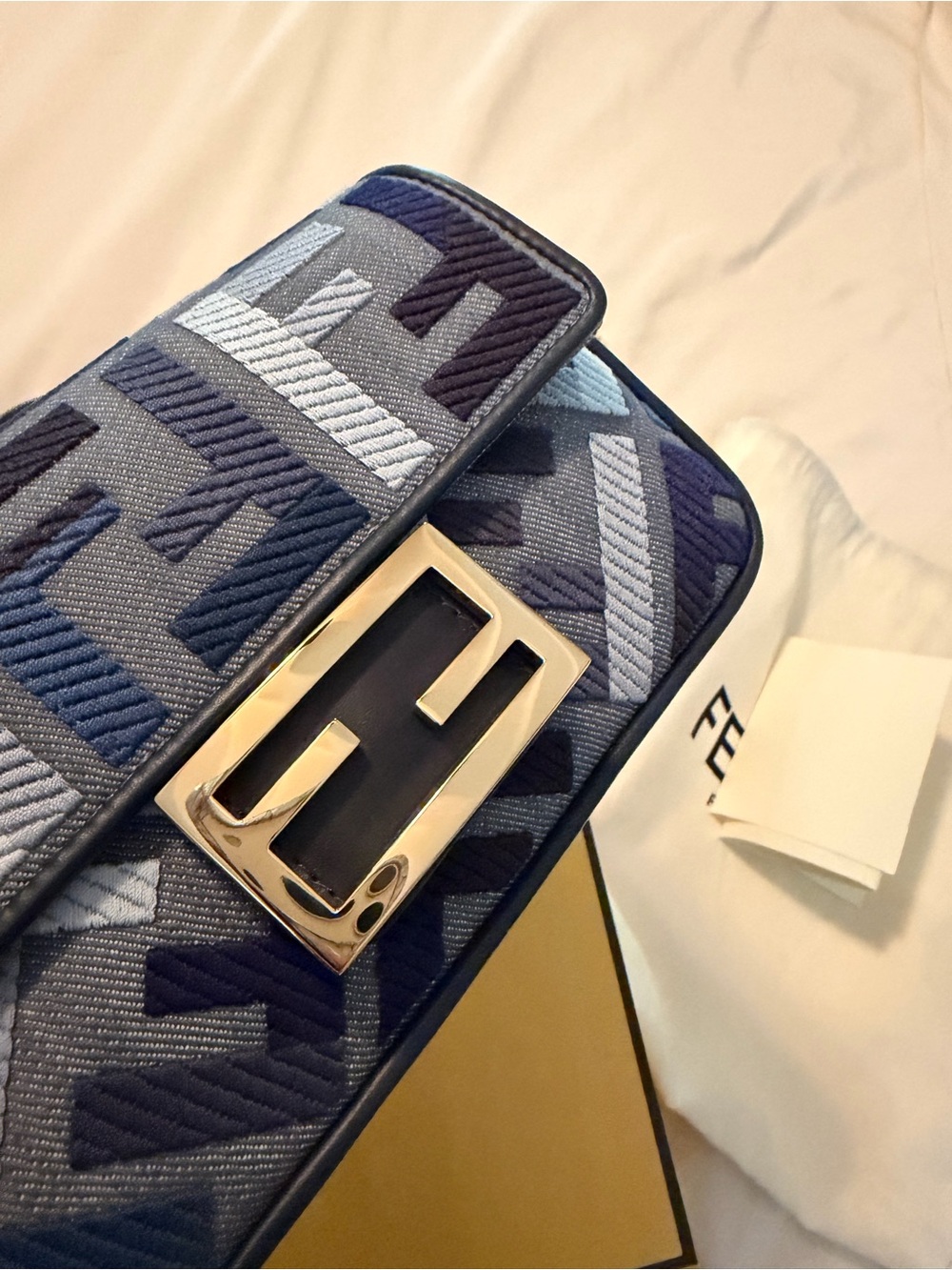 Fendi Navy denim mini baguette - Picture 9 of 12